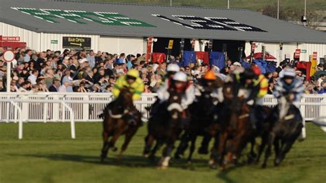 Horse Racing Tips: Rhys Williams fancies Queen to reign at.
